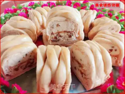 Make Red-tree cake rolls step 19