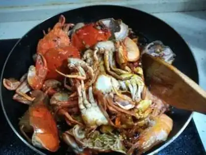 Make Spicy shrimp crab step 11