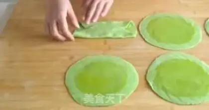 Make Homemade real cucumber egg chutes step 8
