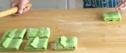Make Homemade real cucumber egg chutes step 10