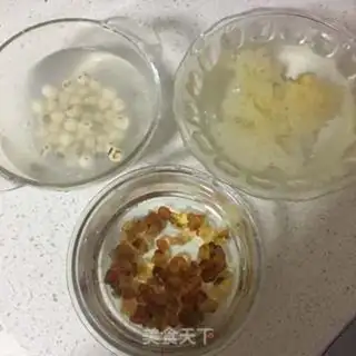 Make Peach and silver spoons step 4