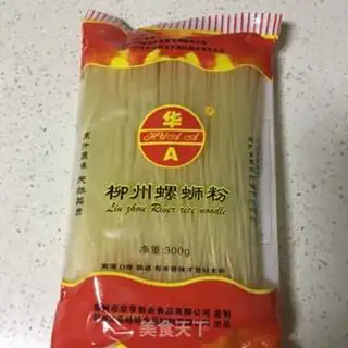 Make Sour sauce and rice powder step 0