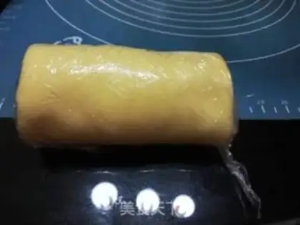 Make Original towel roll step 16