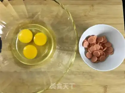Make Buffalo sausages and eggs step 3