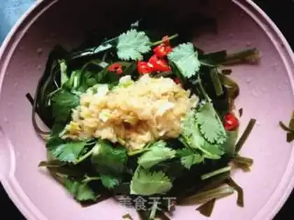 Make Garlic mud and seaweed step 4