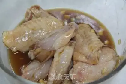 Make Invincible honey sauce step 1