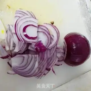 Make Sea cucumber onions step 1