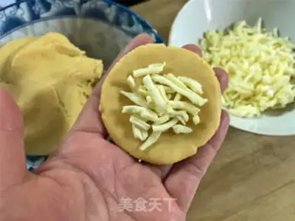Make Red potato cheeseball step 4