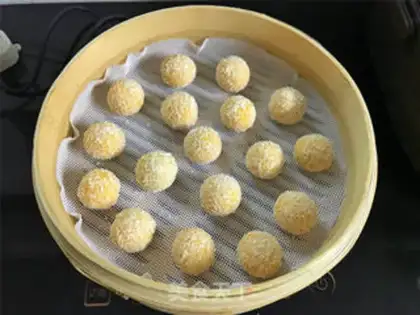 Make Red potato cheeseball step 7