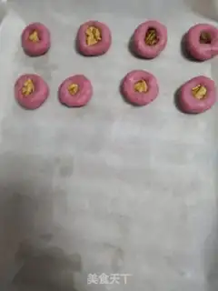 Make Flamingo biscuit step 5