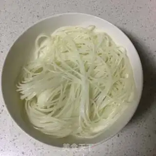 Make Sour sauce and rice powder step 25