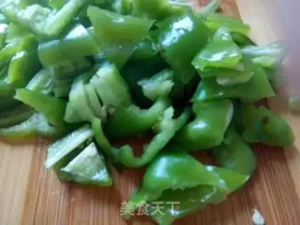 Make Pepper fried eggs step 0