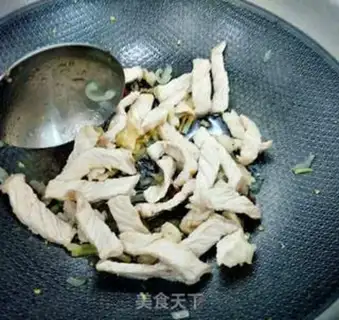 Make Fried abalone carrots step 1