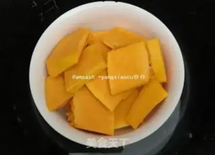 Make Pumpkin bun step 3