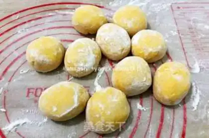 Make Pumpkin bun step 6