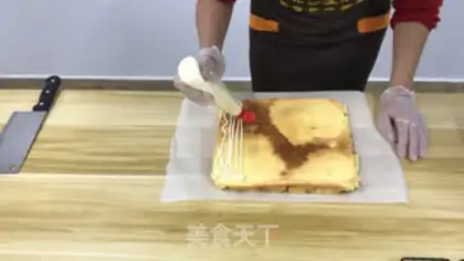 Make Salted egg and yellow ham rolls step 10