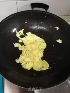 Make Silverfish fried eggs step 2