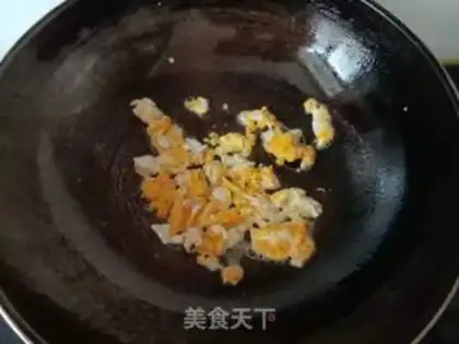 Make Egg beef fried river powder step 5