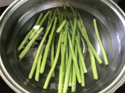 Make Carrot and stork step 0