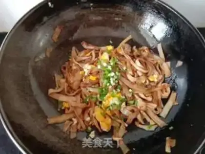 Make Egg beef fried river powder step 14