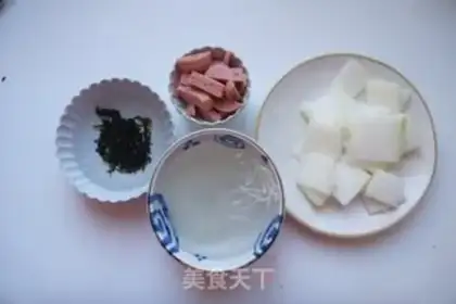 Make Pork fan soup step 0