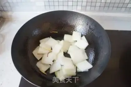 Make Pork fan soup step 1