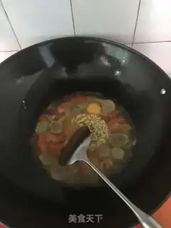 Make Tomato egg beefball noodles step 3