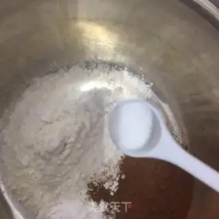 Make Chocolate cranberry marfin cake step 3