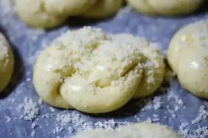 Make Coconut milk bread step 17