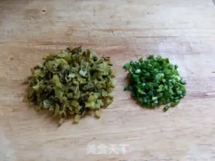 Make Sour sauce and egg fried rice step 2