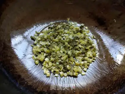 Make Sour sauce and egg fried rice step 4