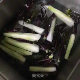 Make Garlic fried purple step 2