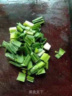 Make Garlic fried pig blood step 2