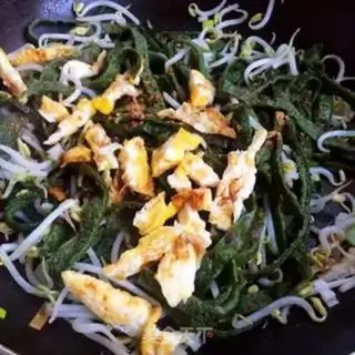 Make Egg-cutter spinach step 6