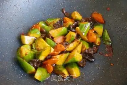 Make cucumber-cracker step 5
