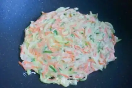 Make Breakfast vegetable pie step 3