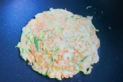 Make Breakfast vegetable pie step 4