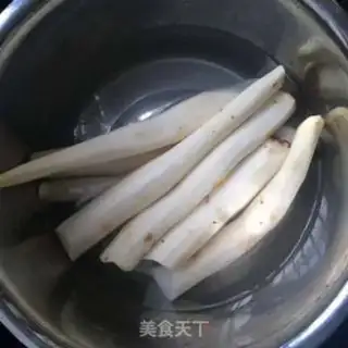 Make Pork soup step 1