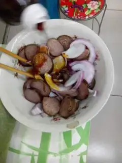 Make A bitter intestine with onions step 3