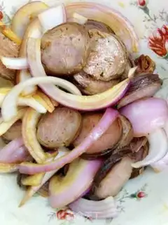 Make A bitter intestine with onions step 4
