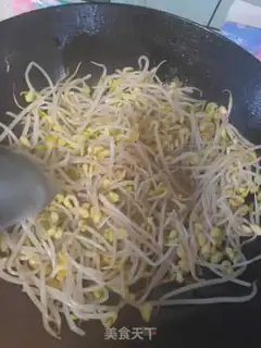 Make The bean sprouts step 4