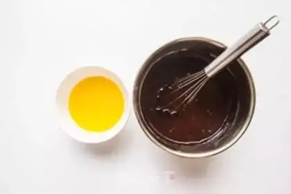 Make Chocolate soft Madeleine step 4