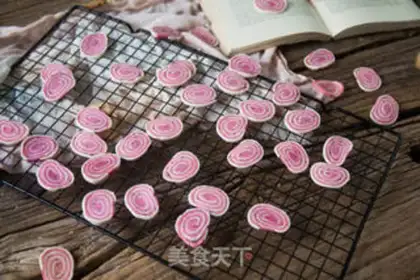 Make Flamingo cat ears step 9