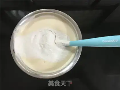 Make Cranberry cake step 4