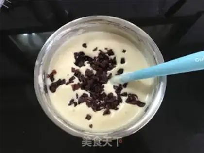 Make Cranberry cake step 6