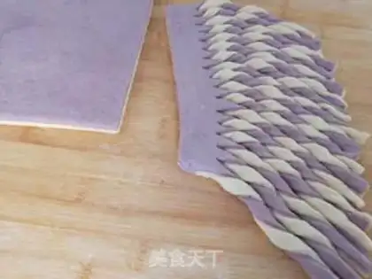 Make Fancy buns step 9