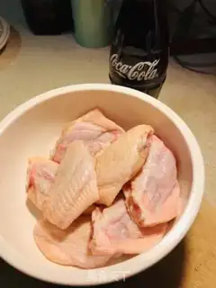 Make Coke chicken wings step 0