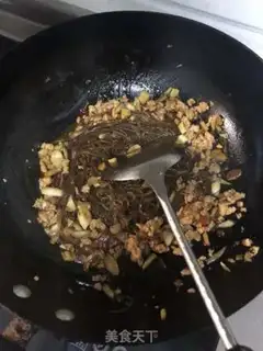 Make Ants on the tree step 8