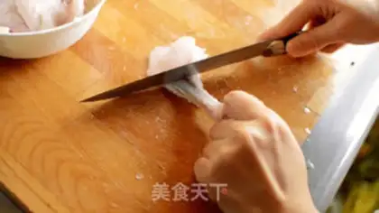 Make Yellow pasta with fresh snow step 2