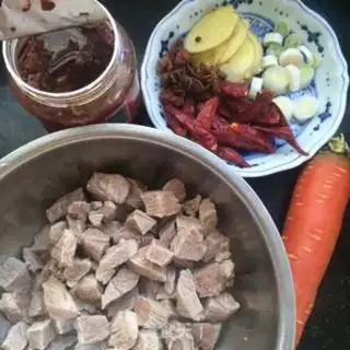 Make Red beef noodles step 3